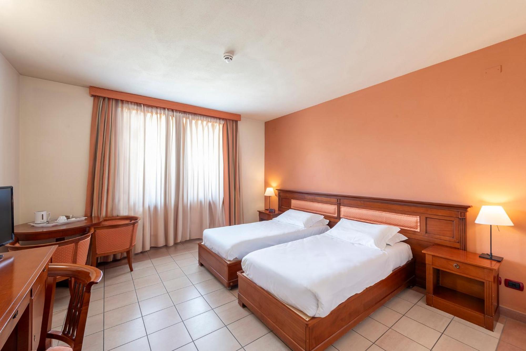 Hotel Vecchio Casello Castelleone Zewnętrze zdjęcie